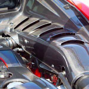 Body: Capristo carbon fiber motorruimte set voor Ferrari 488 Pista