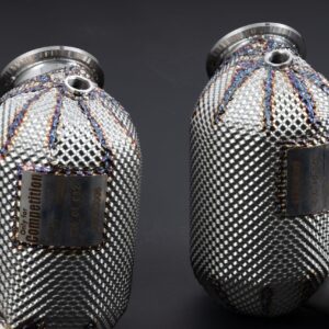 Uitlaat: Capristo downpipes met 250 cellen sportkatalysatoren en hittebescherming voor Ferrari 12 Cilindri